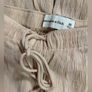 Abercrombie & Fitch Textured Pull on Pants
